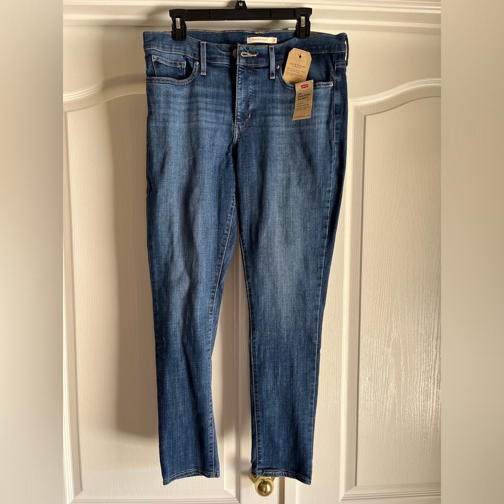 NWT Woman’s Levi’s 311 Super Skinny Jeans Size